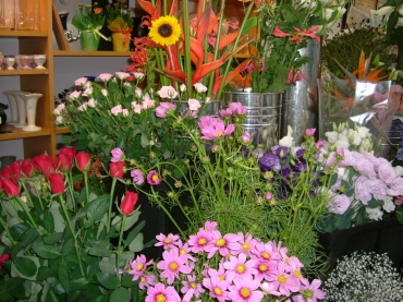 「みどり花店」　（山形県東根市）の花屋店舗写真3
